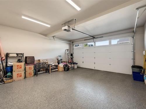 939 Lobo Vale, Langford, BC - Indoor Photo Showing Garage