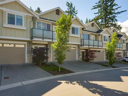 939 Lobo Vale, Langford, BC - Outdoor With Balcony With Facade