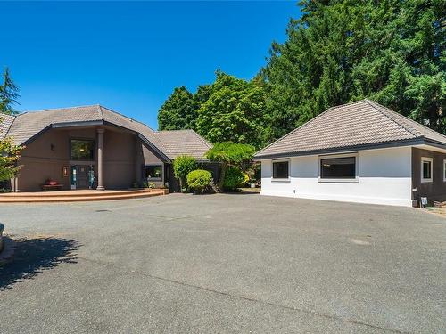 1667 Stroulger Rd, Nanoose Bay, BC - Outdoor