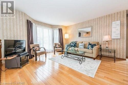 550 Riverview Drive, Listowel, ON - Indoor Photo Showing Living Room
