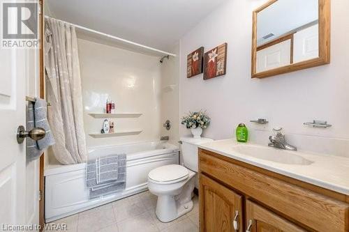 550 Riverview Drive, Listowel, ON - Indoor Photo Showing Bathroom