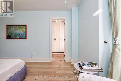 9 Dunvegan Rd, Toronto, ON - Indoor Photo Showing Bedroom