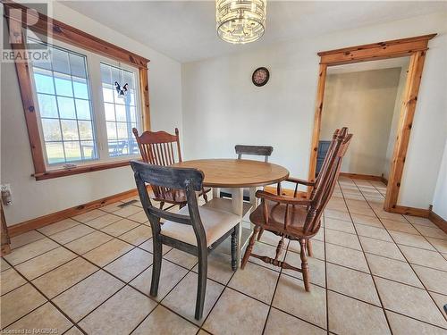 6806 Highway 21, South Bruce Peninsula, ON - Indoor Photo Showing Dining Room