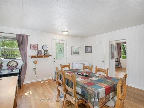 19043 Centre St, East Gwillimbury, ON - Indoor Photo Showing Dining Room
