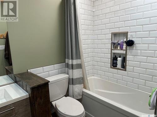 Hwy 302 East Acreage, Prince Albert Rm No. 461, SK - Indoor Photo Showing Bathroom