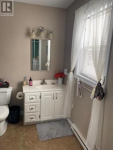 160 Main Street, Clarke'S Head, NL - Indoor Photo Showing Bathroom