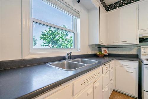 18038 Erie Shore Drive, Blenheim, ON - Indoor Photo Showing Kitchen With Double Sink