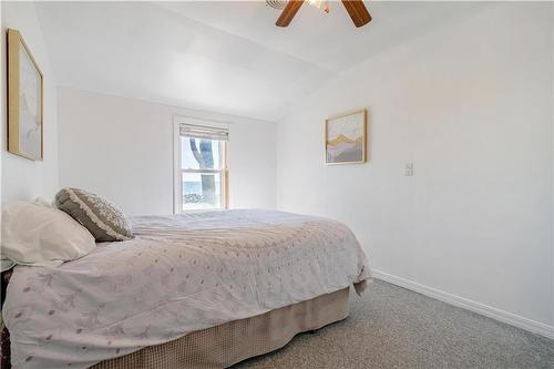 18038 Erie Shore Drive, Blenheim, ON - Indoor Photo Showing Bedroom