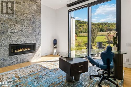 106 George Mcrae Road, The Blue Mountains, ON - Indoor Photo Showing Living Room With Fireplace