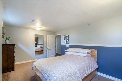 839 Mewburn Road, Ancaster, ON - Indoor Photo Showing Bedroom