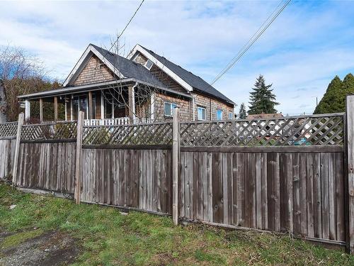 2764 Penrith Ave, Cumberland, BC - Outdoor