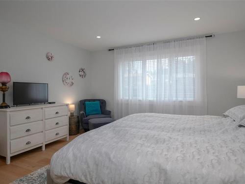 3553 Parkview Cres, Port Alberni, BC - Indoor Photo Showing Bedroom