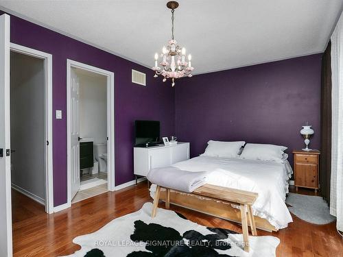 6-3076 Lake Shore Blvd W, Toronto, ON - Indoor Photo Showing Bedroom