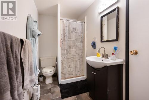 305 Killoren Crescent, Prince George, BC - Indoor Photo Showing Bathroom