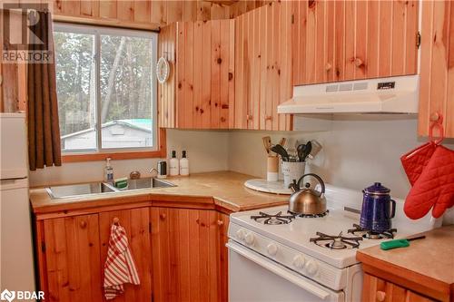 810 4Th Line, Douro-Dummer, ON - Indoor Photo Showing Kitchen With Double Sink