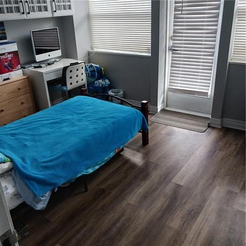 6350 Dorchester Road|Unit #113, Niagara Falls, ON - Indoor Photo Showing Bedroom