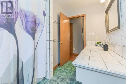 152 Mcfarlin Drive, West Grey, ON - Indoor Photo Showing Bathroom