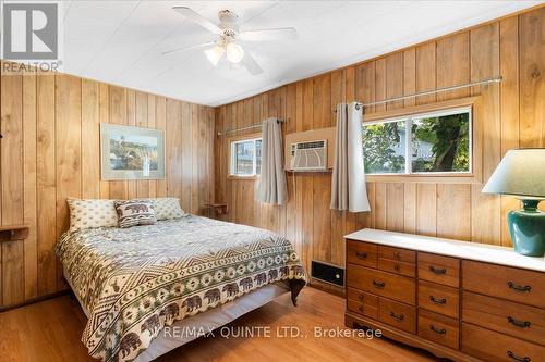96 Bishop Lane, Prince Edward County, ON - Indoor Photo Showing Bedroom
