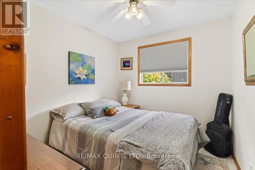 102 Bishop Lane, Prince Edward County, ON - Indoor Photo Showing Bedroom