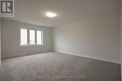 6713 Hayward Dr, London, ON - Indoor Photo Showing Other Room