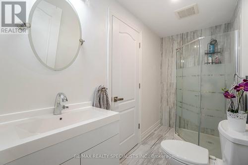 5761 Ironwood St, Niagara Falls, ON - Indoor Photo Showing Bathroom
