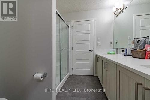 201 - 40 Carrington Plaza, Out Of Area, AB - Indoor Photo Showing Bathroom