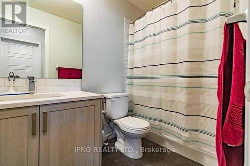 201 - 40 Carrington Plaza, Calgary, AB - Indoor Photo Showing Bathroom