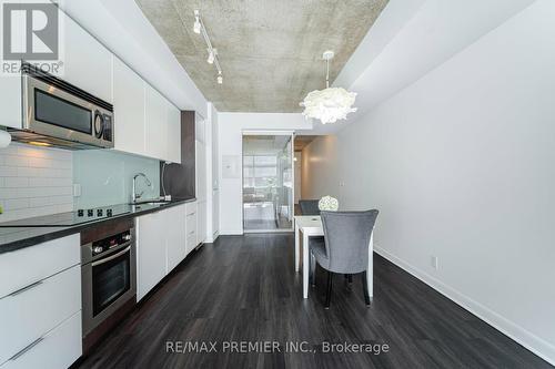 #211 -478 King St W, Toronto, ON - Indoor Photo Showing Other Room