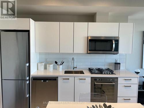 #1207 -458 Richmond St W, Toronto, ON - Indoor Photo Showing Kitchen With Upgraded Kitchen