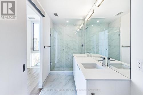 2502 - 158 Front Street E, Toronto, ON - Indoor Photo Showing Bathroom