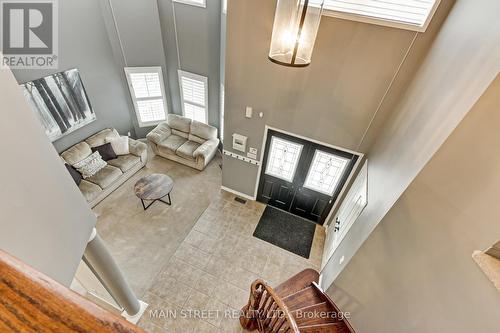 61 Button Cres, Uxbridge, ON - Indoor Photo Showing Other Room