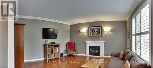 61 Button Cres, Uxbridge, ON - Indoor Photo Showing Living Room With Fireplace
