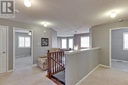 61 Button Cres, Uxbridge, ON - Indoor Photo Showing Other Room