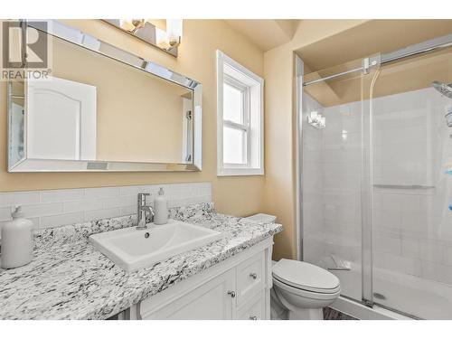 2844 Doucette Drive, West Kelowna, BC - Indoor Photo Showing Bathroom