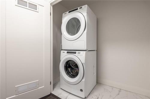 500 Brock Avenue|Unit #808, Burlington, ON - Indoor Photo Showing Laundry Room