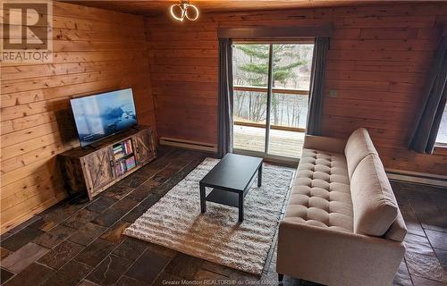 85 Hambrook Point Rd, Renous, NB - Indoor Photo Showing Living Room
