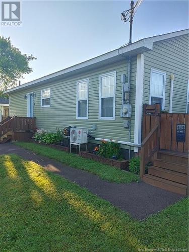 3 Brydges Street, Pointe-Du-Chêne, NB - Indoor Photo Showing Laundry Room