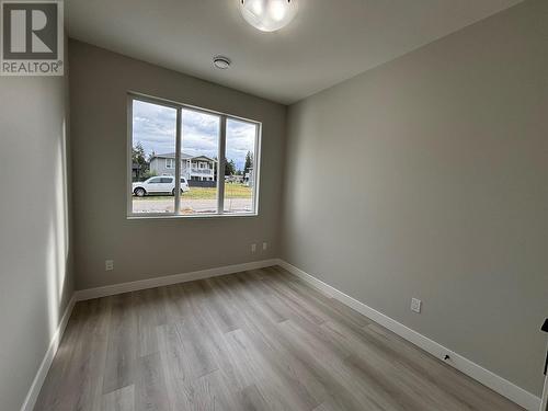 574 Meadowlark Avenue, Vernon, BC - Indoor Photo Showing Other Room