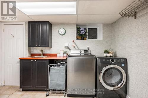 226 Angeline Street N, Kawartha Lakes, ON - Indoor Photo Showing Laundry Room