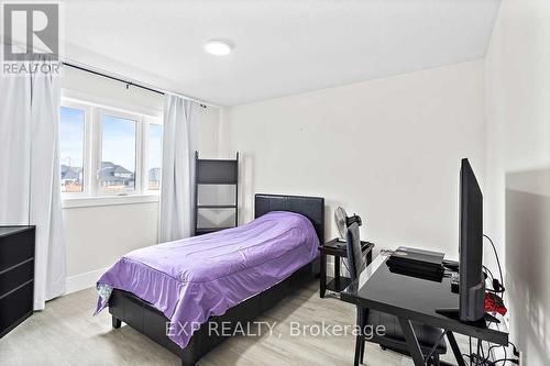 51 Elliott Street, Strathroy-Caradoc, ON - Indoor Photo Showing Bedroom