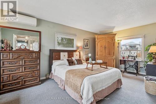 959 Corner Avenue, Innisfil, ON - Indoor Photo Showing Bedroom
