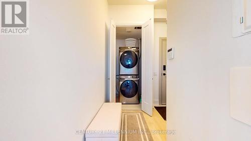 #405 -1 Hume St, Collingwood, ON -  Photo Showing Laundry Room