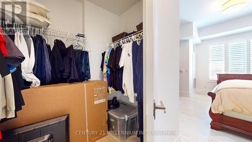 #405 -1 Hume St, Collingwood, ON - Indoor With Storage