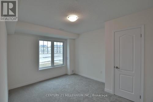 201 Village Gate Dr E, Wasaga Beach, ON - Indoor Photo Showing Other Room
