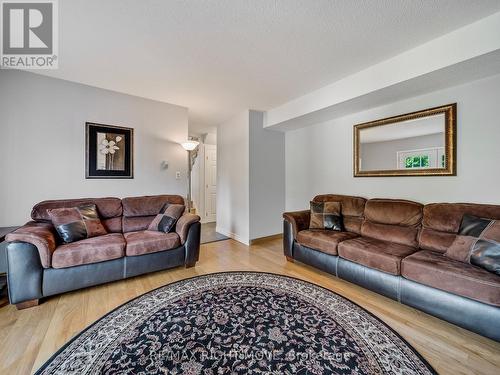 298 Leonard Drive, Orillia, ON - Indoor Photo Showing Living Room