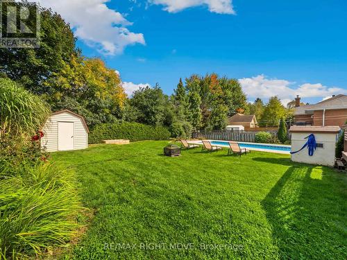 298 Leonard Dr, Orillia, ON - Outdoor With In Ground Pool With Backyard
