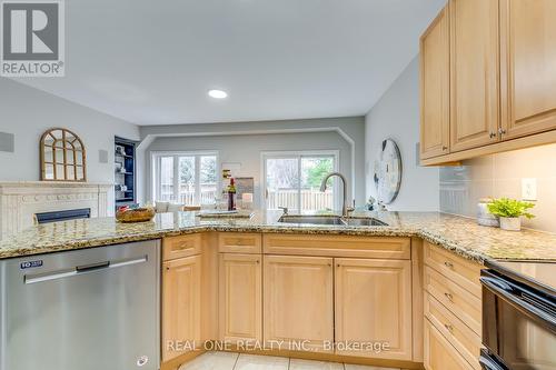 1207 Agram Dr, Oakville, ON - Indoor Photo Showing Kitchen With Double Sink