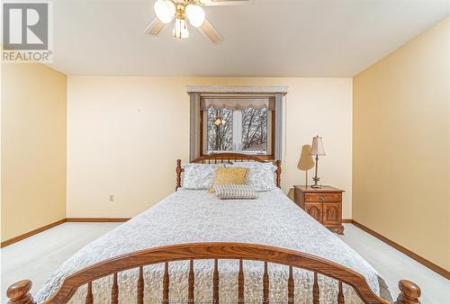 11610 Intersection Road, Tecumseh, ON - Indoor Photo Showing Bedroom