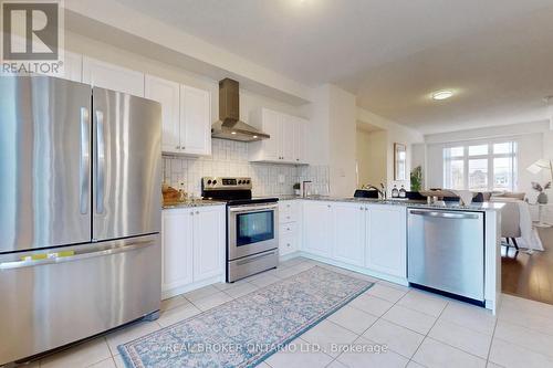 294 King Rd, Richmond Hill, ON - Indoor Photo Showing Kitchen
