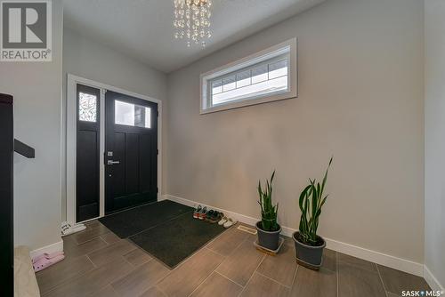 3961 Sandhill Crescent, Regina, SK - Indoor Photo Showing Living Room